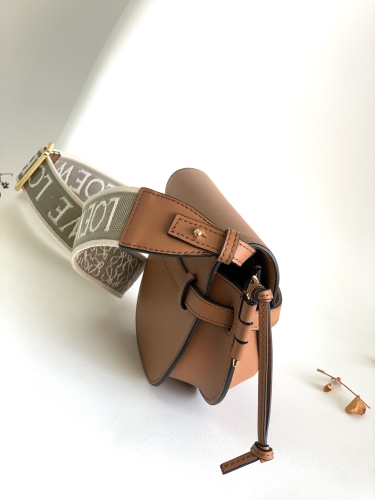 Сумка через плечо Loewe mini Gate 