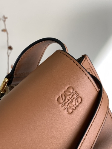 Сумка через плечо Loewe mini Gate 