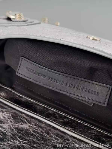 Сумка Balenciaga Le Cagole Medium