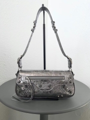 Сумка Balenciaga Le Cagole Medium