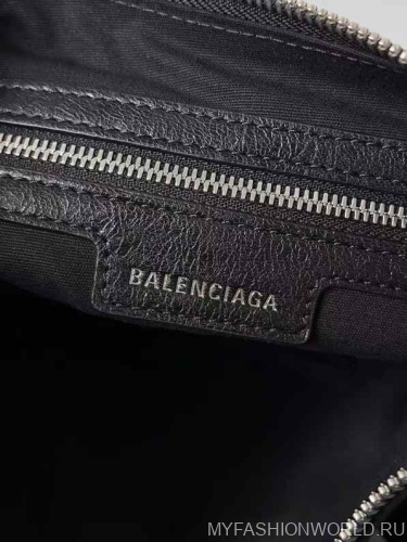 Сумка Balenciaga Le Cagole Medium Shoulder Bag