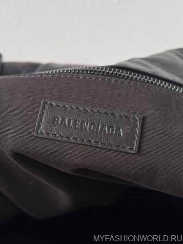 Сумка Balenciaga Crush 