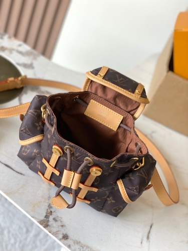Рюкзак Louis Vuitton Diane Nano Christopher East West