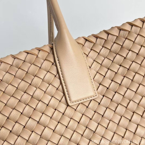 Сумка Bottega Veneta Cabat