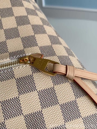Сумка Louis Vuitton ​IENA Handbag 