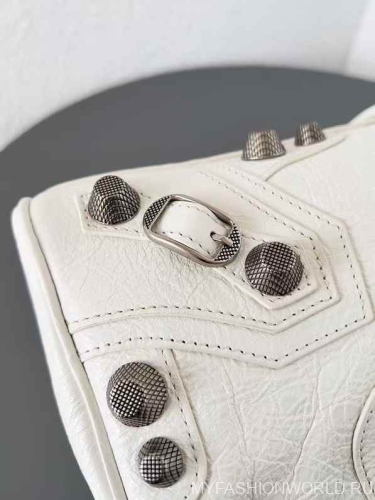 Сумка Balenciaga Neo Cagole City Medium Handbag