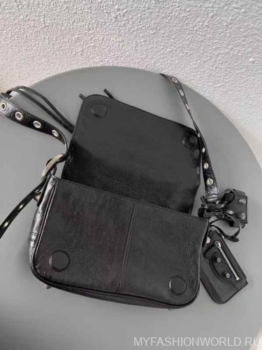Сумка Balenciaga Le Cagole Medium Shoulder Bag