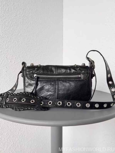 Сумка Balenciaga Le Cagole Medium Shoulder Bag
