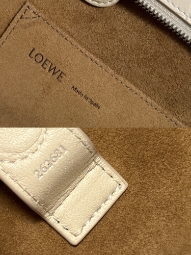 Сумка Loewe Amazona 108 молочная croco