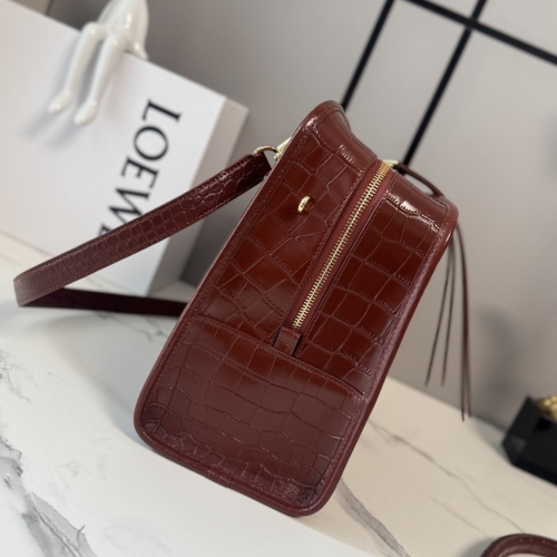 Сумка Loewe Amazona 108 croco бордо