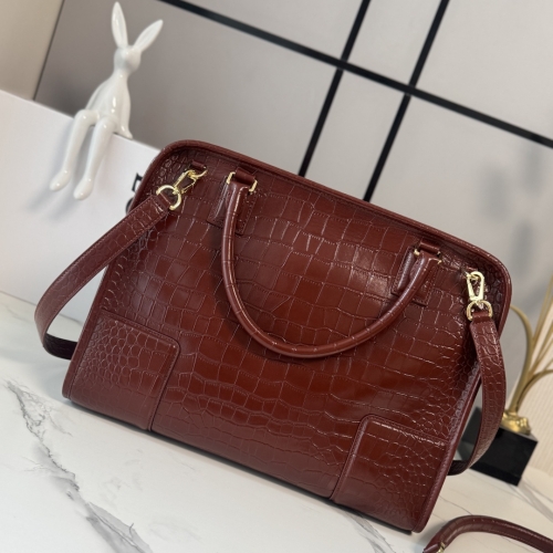 Сумка Loewe Amazona 108 croco бордо