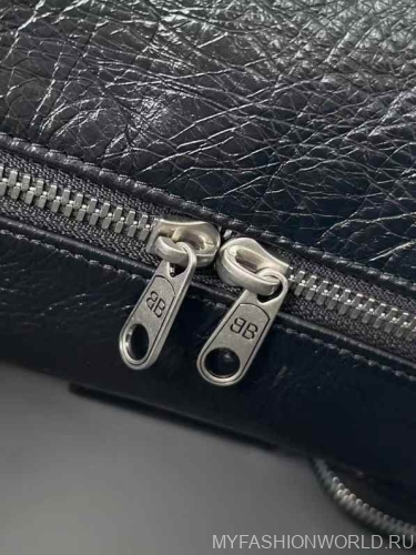 Сумка Balenciaga Superbusy Extra Small Sling Bag 