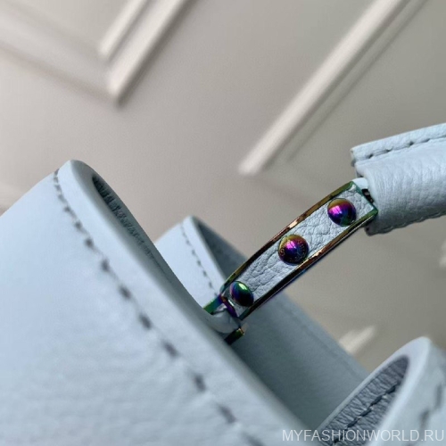 Сумка Louis Vuitton Capucines Arty Mini