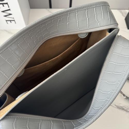 Сумка Loewe Amazona 108 croco серая
