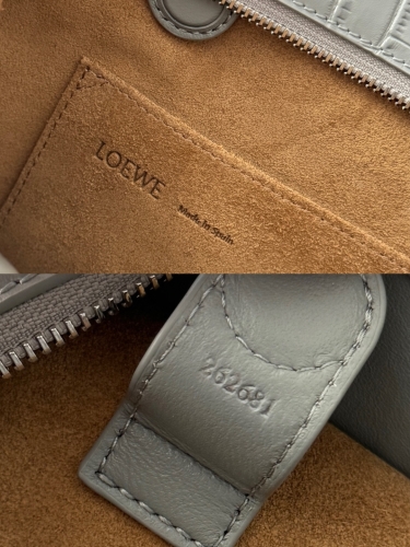 Сумка Loewe Amazona 108 croco серая