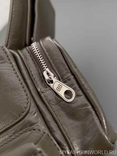 Сумка Balenciaga Superbusy Extra Small Sling Bag