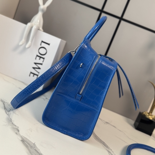Сумка Loewe Amazona 108 croco blue