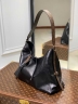 Сумка Louis Vuitton CarryAll