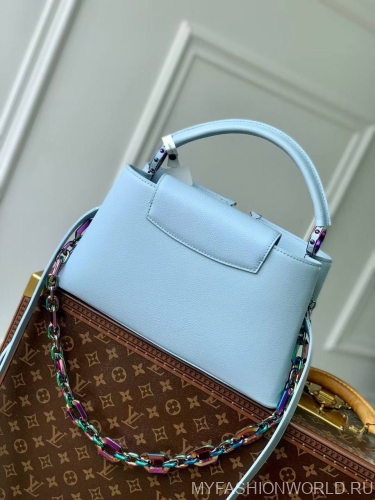 Сумка Louis Vuitton Capucines Arty Medium