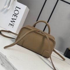 Сумка Loewe Amazona mini camel