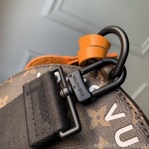 Сумка Louis Vuitton Soft Polochon medium