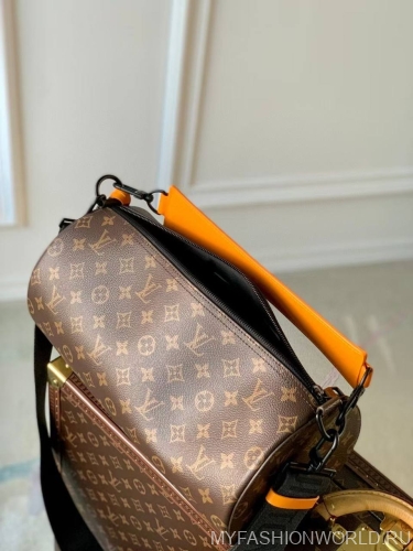 Сумка Louis Vuitton Soft Polochon medium