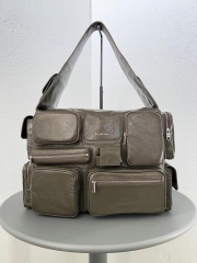 Сумка Balenciaga Superbusy Large Sling Bag