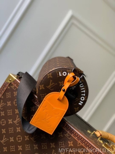 Сумка Louis Vuitton Soft Polochon small
